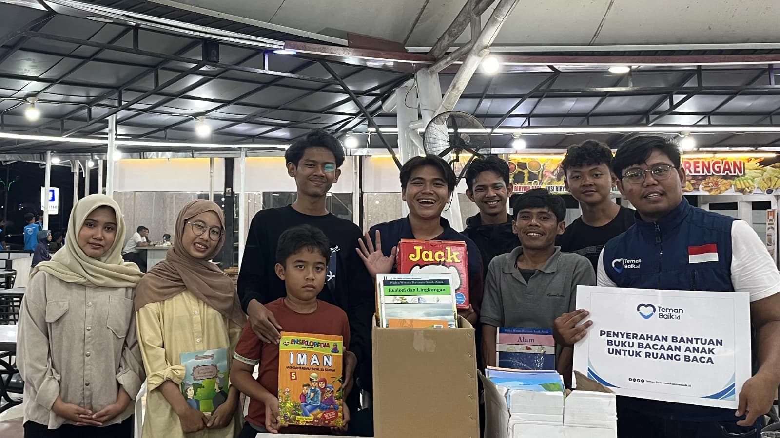 Teman Baik & Ruang Baca Salurkan Buku bagi Anak Banjir Aceh Tamiang